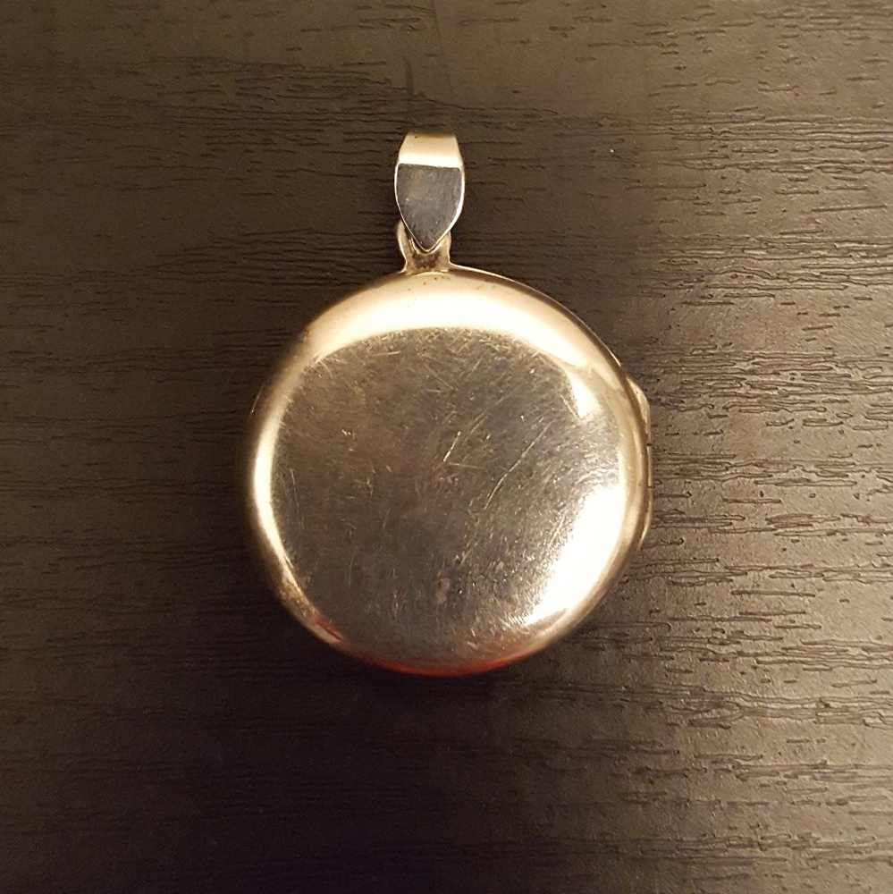 Silver locket pendant